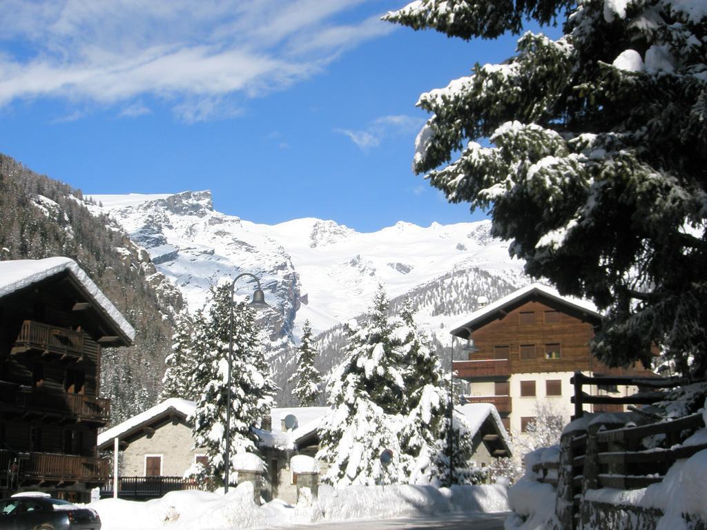 Hotel L' Aiglon Champoluc Exterior photo